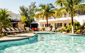 Tradewinds Apartment Hotel, a South Beach Group Hotel